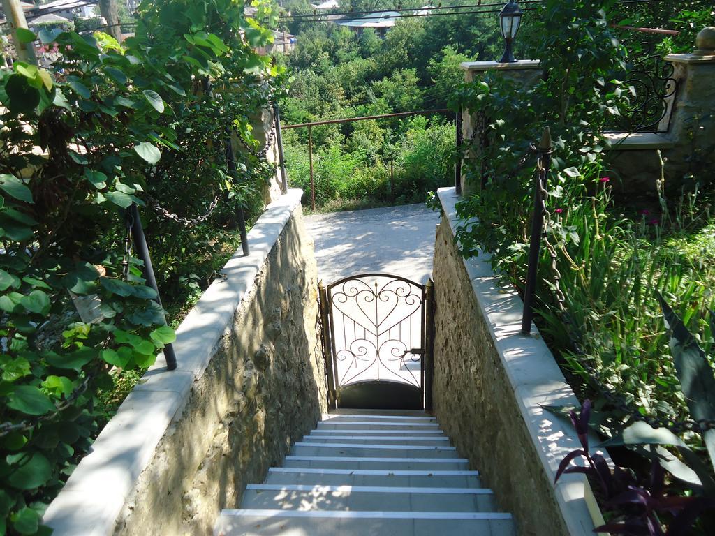 Hotel 9Th Sky Kutaisi Luaran gambar