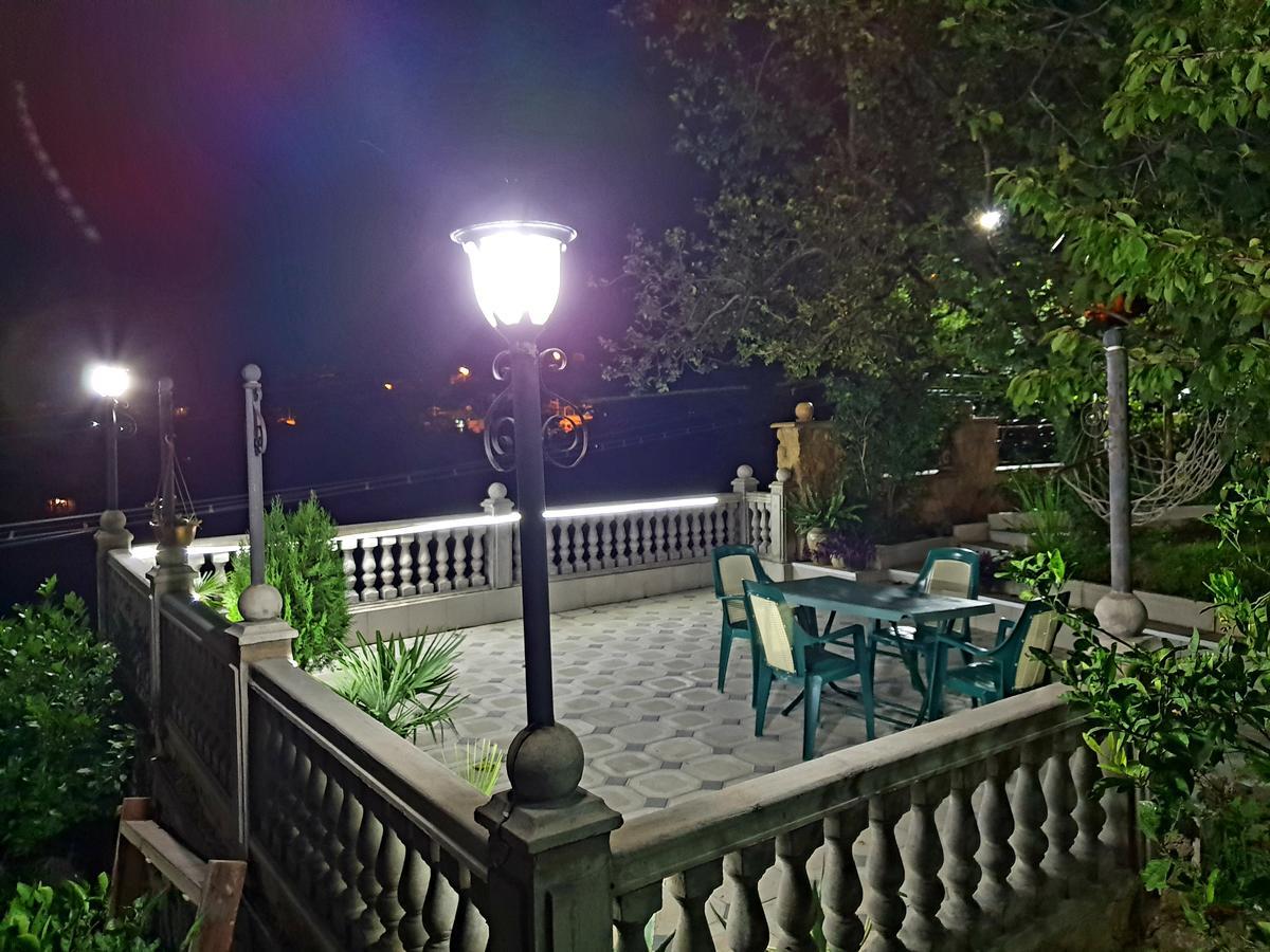 Hotel 9Th Sky Kutaisi Luaran gambar