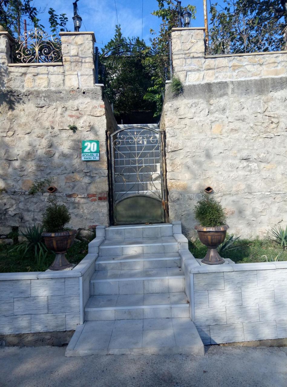Hotel 9Th Sky Kutaisi Luaran gambar