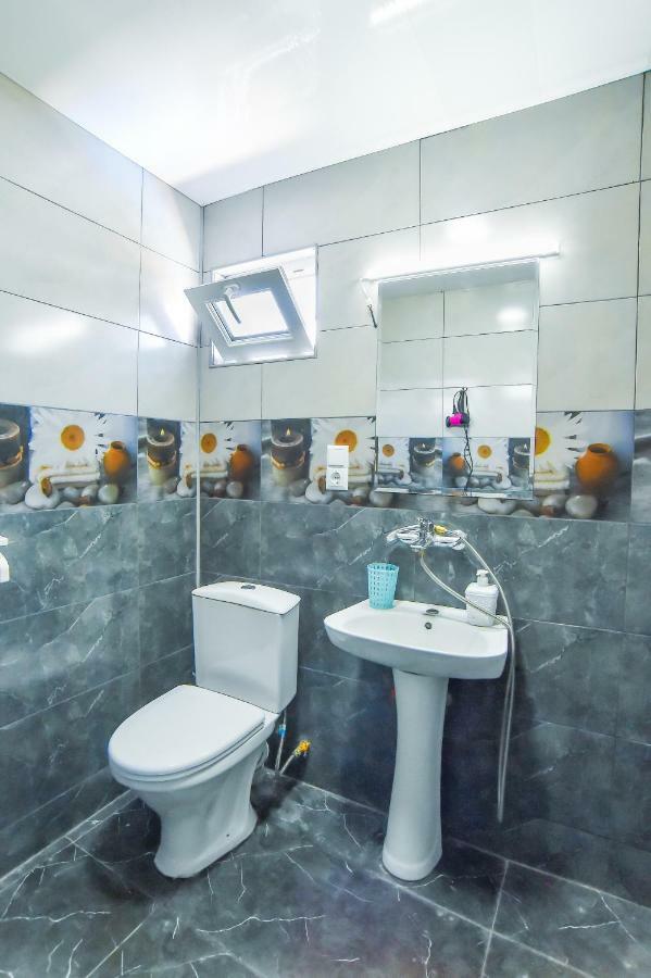 Hotel 9Th Sky Kutaisi Luaran gambar