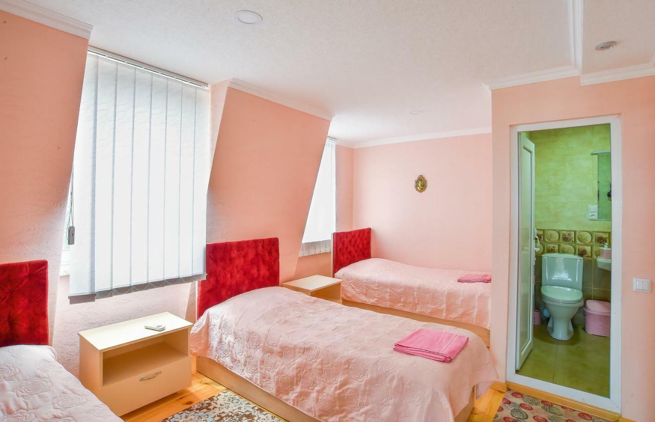 Hotel 9Th Sky Kutaisi Luaran gambar